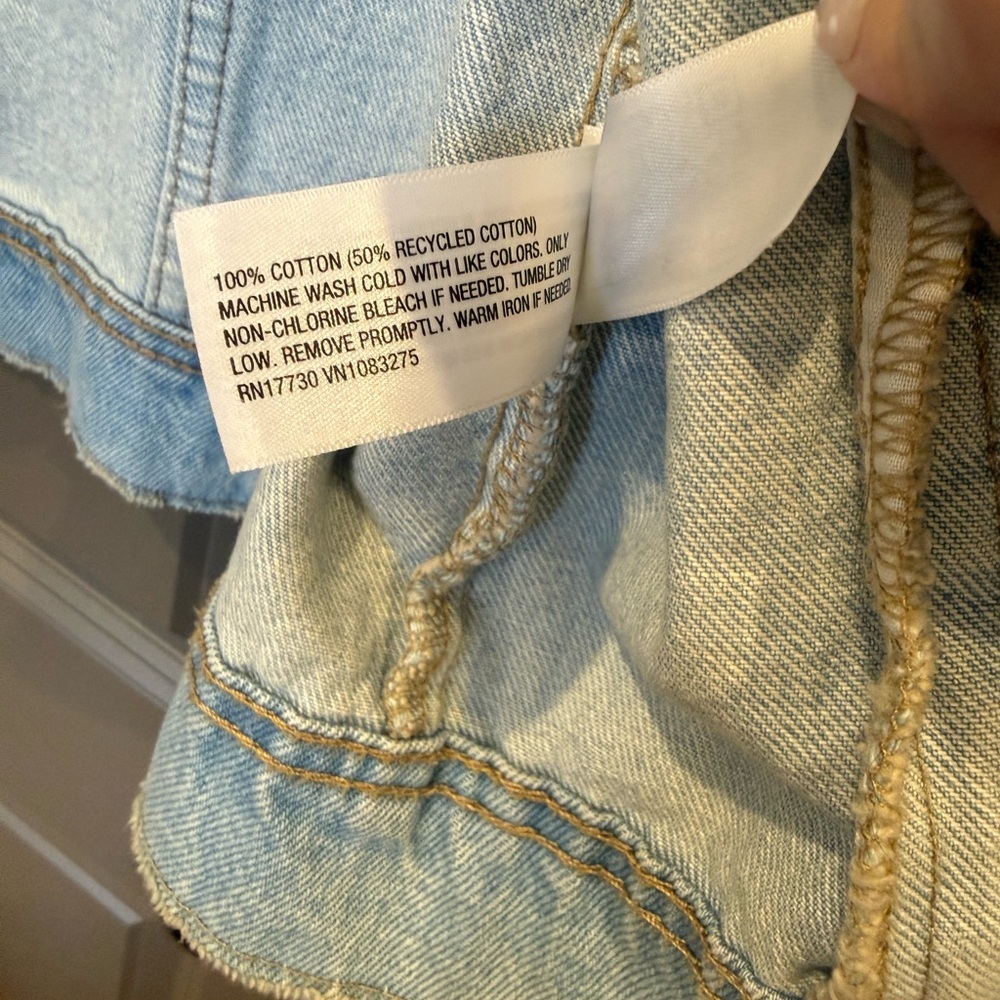 Oversized Denim Jacket- Universal Threads - image 3